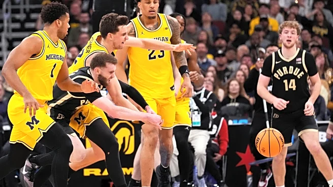 Purdue's Braden Smith moves within 1 assist of Bobby Hurley's NCAA career record