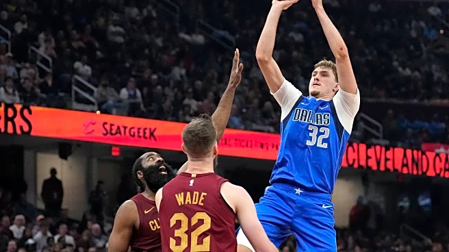 Flagg helps Mavericks bounce back from one of their worst games of the season with win at Cleveland