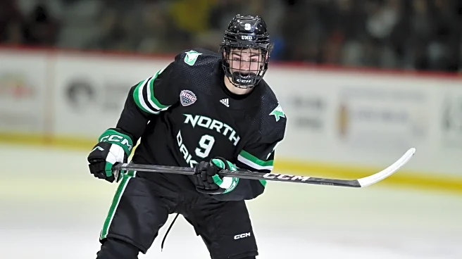 Blackhawks agree to a 3-year contract with forward prospect Sacha Boisvert