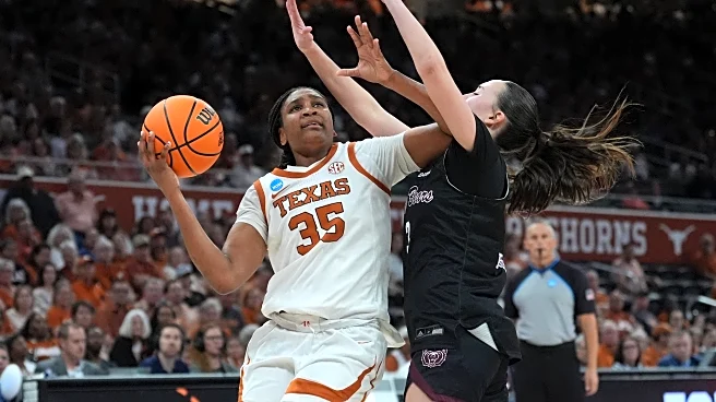 Lee's 19 points pace No. 1-seed Texas in 87-45 win over Missouri State