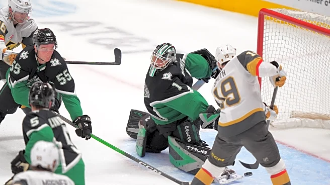 Smith's late goal lifts Vegas past Dallas 3-2 and denies Stars' bid to clinch a playoff berth