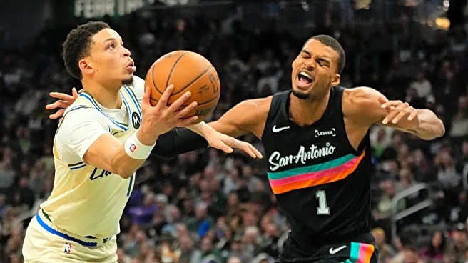 Stephon Castle gets triple-double as Spurs trounce Bucks 127-95 for eighth straight win