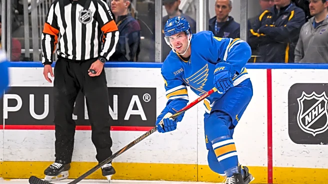 Holloway, Binnington lead Blues to 5-1 win over Maple Leafs