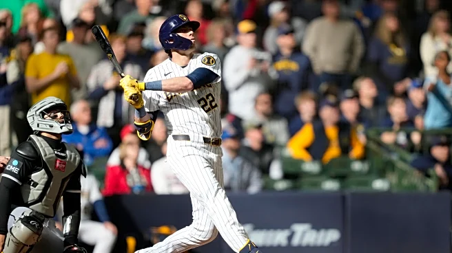 Christian Yelich homers to cap a 6-run rally in the 8th inning as Brewers beat White Sox 9-7