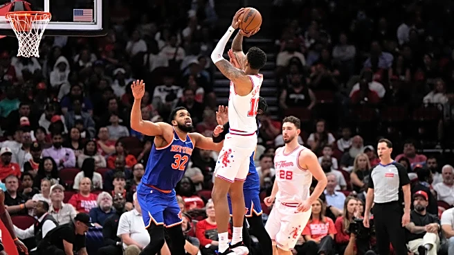 Durant scores 27 as the Rockets race to an early lead and rout the Knicks 111-94