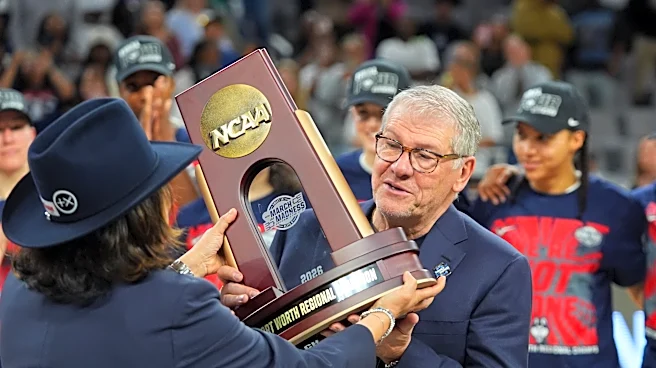 Geno Auriemma taking an undefeated UConn team to Final Four for 9th time