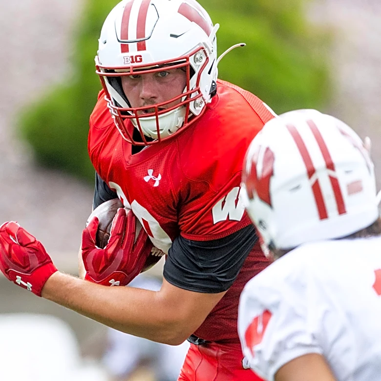 Former Wisconsin tight end Jack Pugh dies at 24