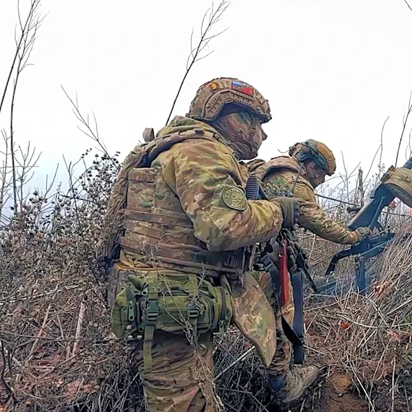 Russian aerial attacks kill 2 in Ukraine as Easter prisoner exchange planned