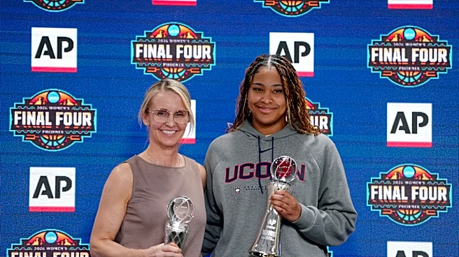Shea Ralph, Sarah Strong savor AP basketball awards with Vanderbilt and UConn families present