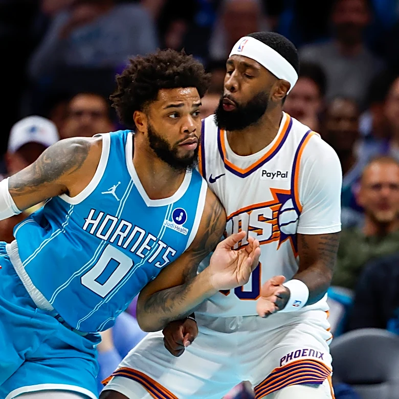 Miles Bridges scores 25, Kon Knueppel sets Hornets record for 3s in a season in 127-107 rout of Suns