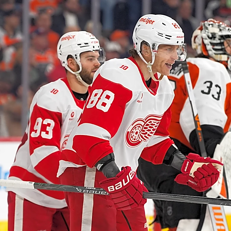 Kane scores pivotal goal as Red Wings beat Flyers 4-2 in a playoff-race swing