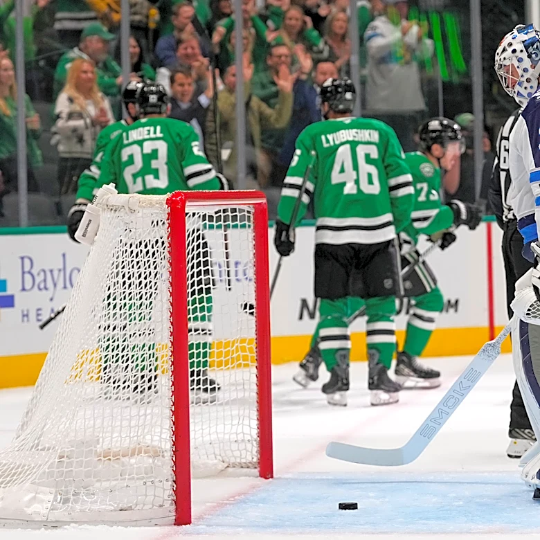 Jake Oettinger beats Connor Hellebuyck in matchup of Team USA goaltenders as Stars blank Jets 3-0