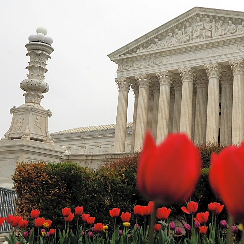 Justice Alito fell ill at a March event and was treated for dehydration, Supreme Court says