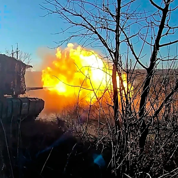 Russia and Ukraine trade deadly strikes as Zelenskyy travels to Istanbul for talks with Erdogan