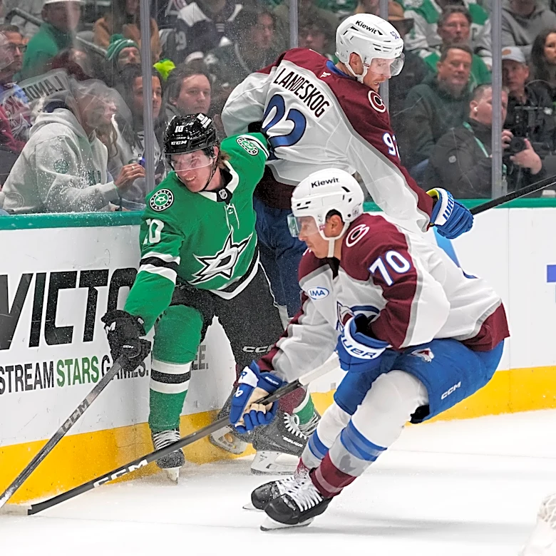 NHL-leading Avs blank Stars 2-0 for big step toward home-ice advantage throughout playoffs