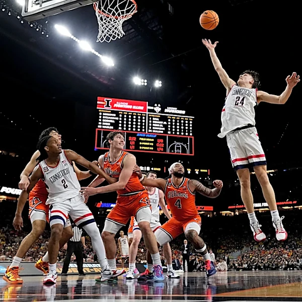 Freshmen Braylon Mullins and Keaton Wagler shine as others struggle in UConn's win over Illinois