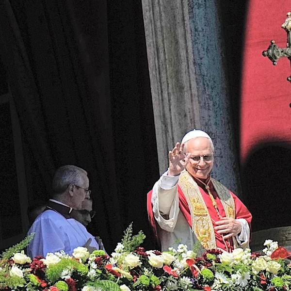 Pope Leo urges peace in first Easter Mass as Christians celebrate in Jerusalem and Tehran