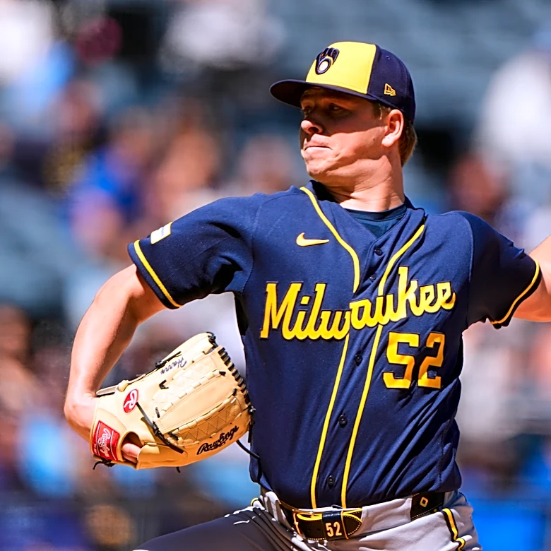 Contreras, Harrison lead Brewers to 8-5 win over Royals