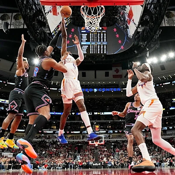 Devin Booker scores 30 points, Jalen Green adds 25 as Suns hold off Bulls 120-110