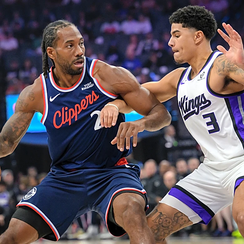 Kawhi Leonard scores 26 points to lead the Clippers to a 138-109 win over the Kings
