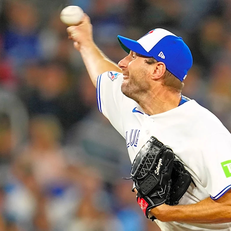 Blue Jays RHP Max Scherzer leaves start against Dodgers after two innings