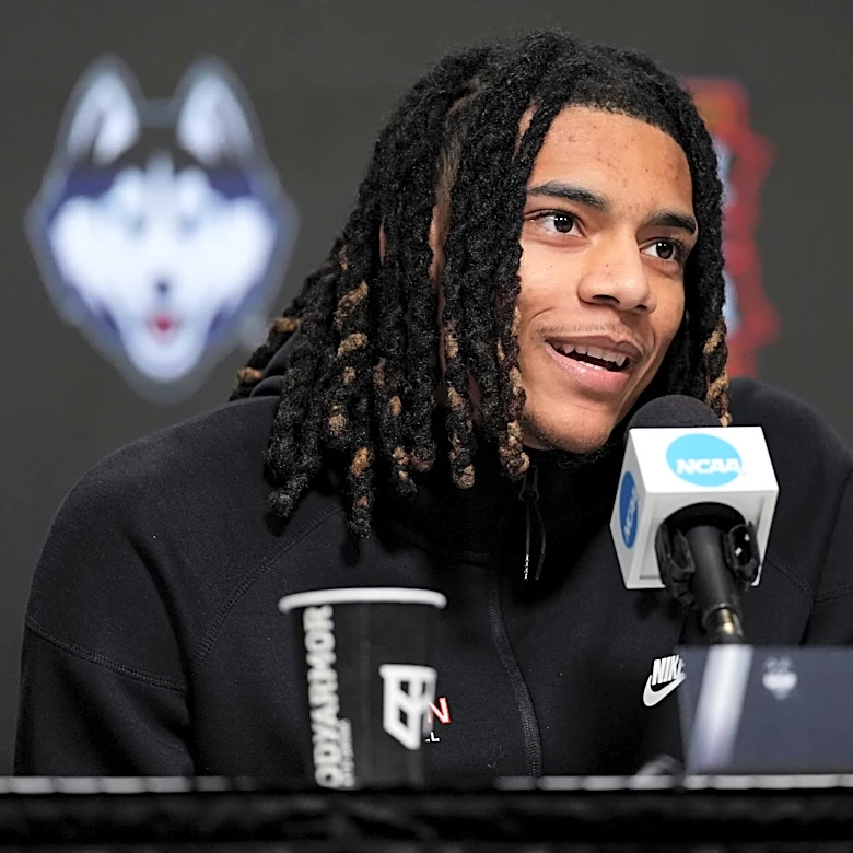 Michigan's Yaxel Lendeborg and UConn's Solo Ball start national title game despite injuries