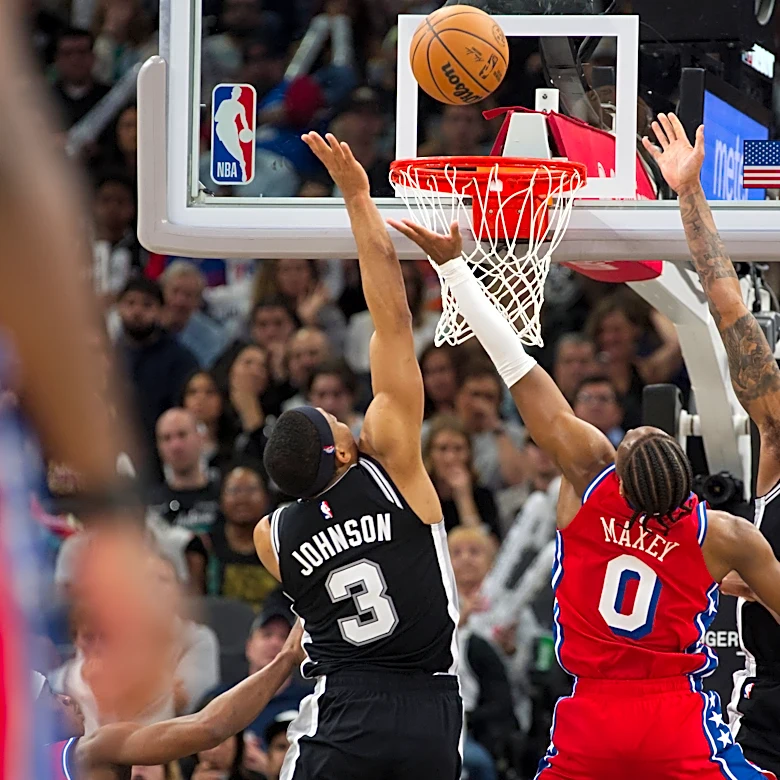 Spurs beat 76ers 115-102 after losing Wembanyama to left rib contusion