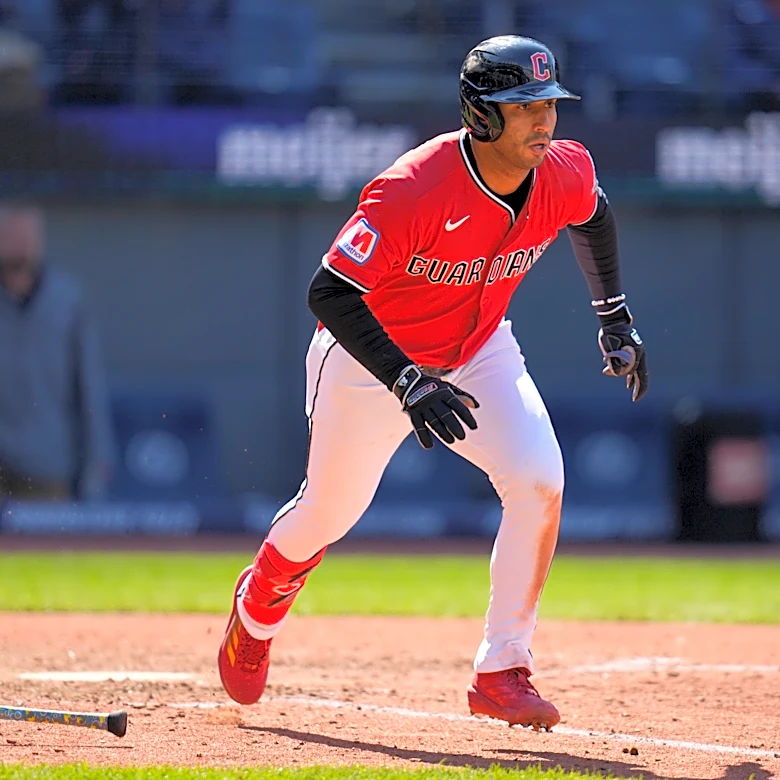 Rocchio's RBI single in the 9th gives Guardians 2-1 victory over the Royals