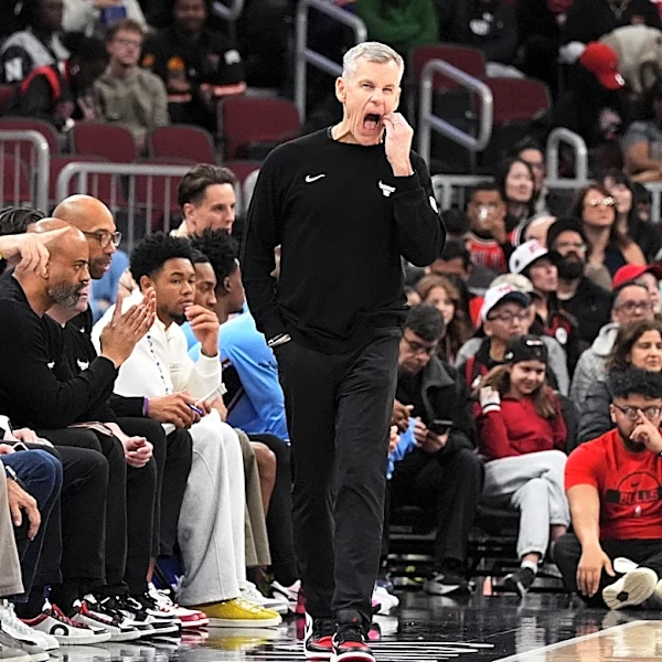 Bulls CEO Michael Reinsdorf says he wants coach Billy Donovan to remain in his job