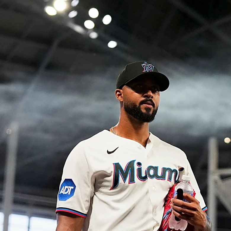 Reds chase Alcantara in 9th, beat Marlins 6-3 in 10th keyed by McLain for 5-game winning streak