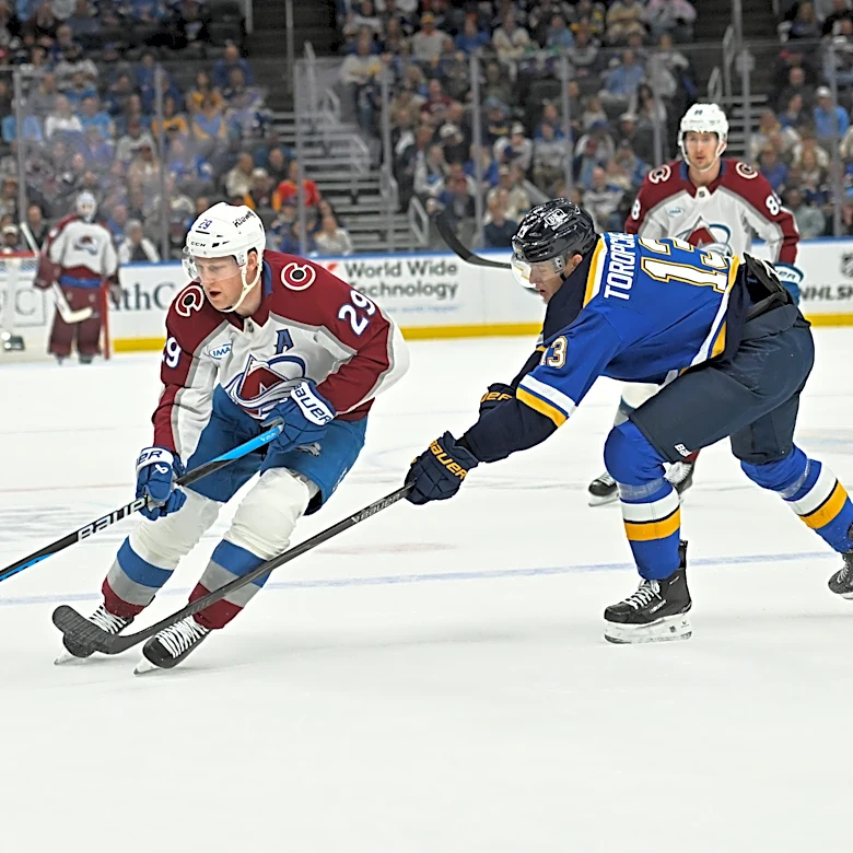 Avalanche beat the Blues 3-1 to clinch Central Division and top seed in the Western Conference