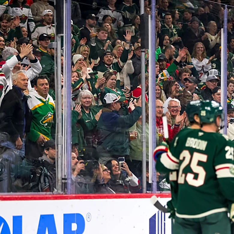 Wild beat skidding Kraken 5-2 for 4th straight win, setting up showdown with Stars