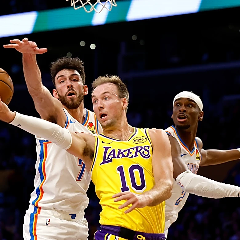 Shai Gilgeous-Alexander leads Thunder to easy 123-87 win over injury-depleted Lakers