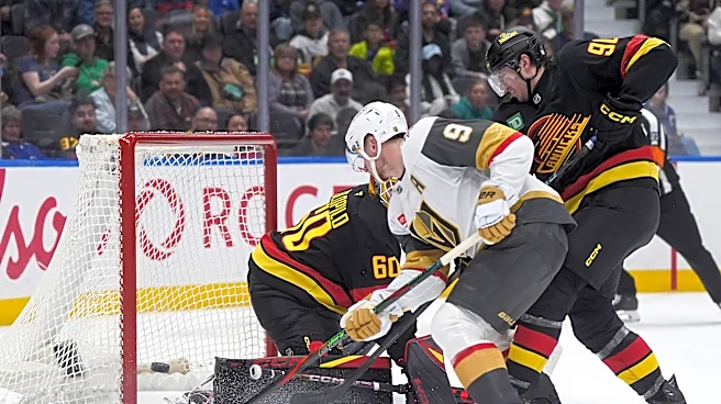 Smith's goal midway through the 3rd period helps the Golden Knights beat the Canucks 2-1