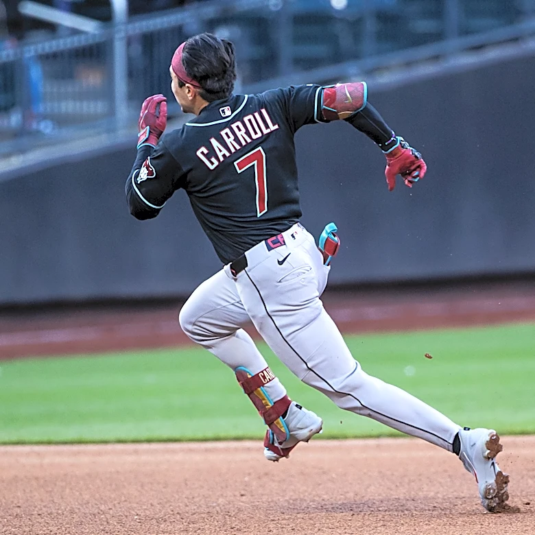 Corbin Carroll's 3 extra-base hits lead the Diamondbacks to a 7-2 win over the Mets