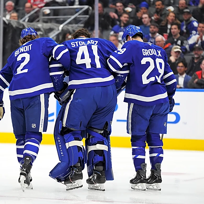 Stolarz departs Maple Leafs’ game against Capitals with lower-body injury