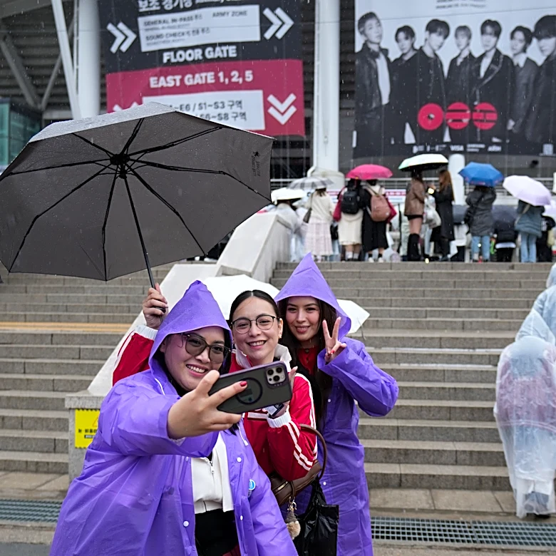 Thousands of fans gather as BTS launches world tour in South Korea