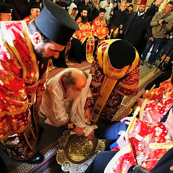 Israel lifts restrictions at holy sites in Jerusalem after fragile ceasefire announced