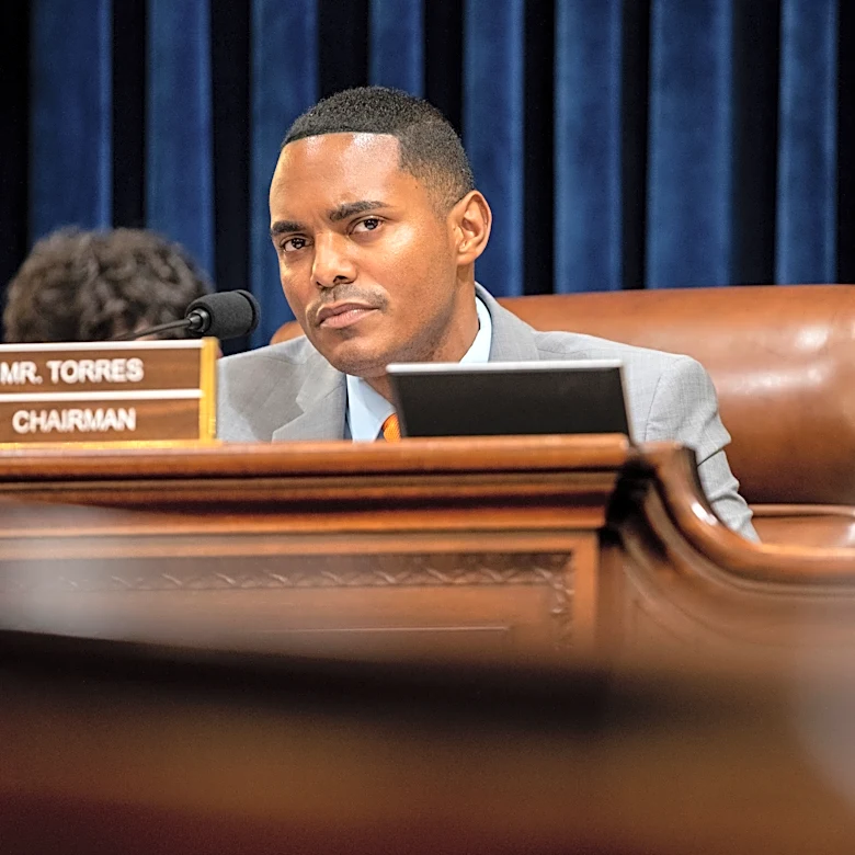 Well-timed bets on Polymarket tied to the Iran war draw calls for investigations from lawmakers