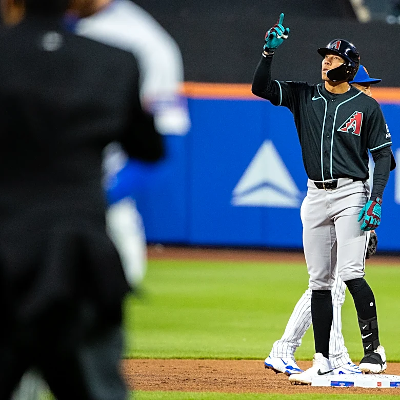 Rodríguez beats McLean in WBC rematch, Diamondbacks roll, 7-1
