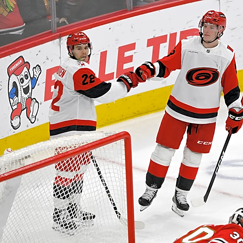Stankoven, Jankowski score twice as the Hurricanes rout the Blackhawks 7-2