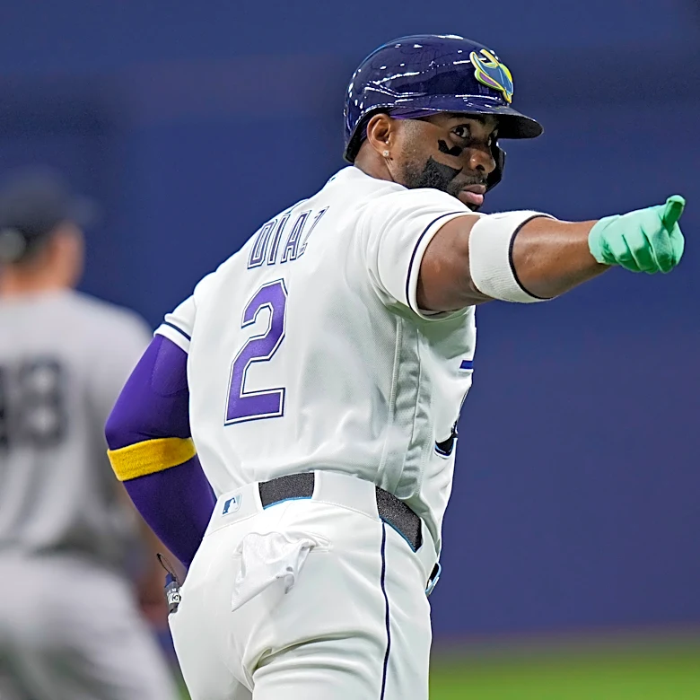 Díaz sparks comeback against Gil and Rays rally for 5-3 win that extends Yankees' skid to 3