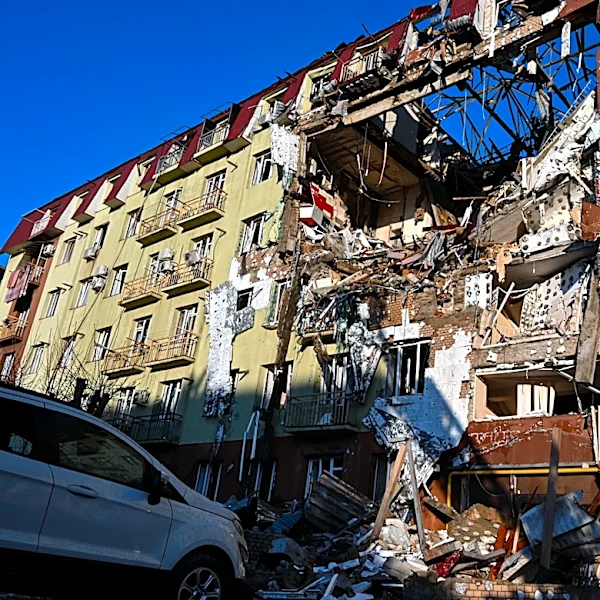 Russian strikes on Odesa kill 2 ahead of Orthodox Easter ceasefire