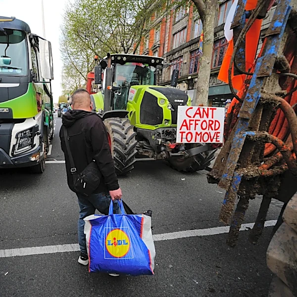 Fuel protests disrupt Ireland as over a third of service stations run dry