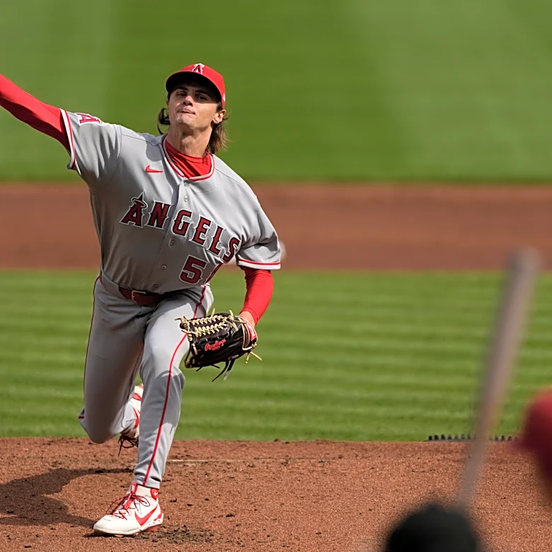 Angels rookie right-hander George Klassen leaves Saturday's start with right finger injury