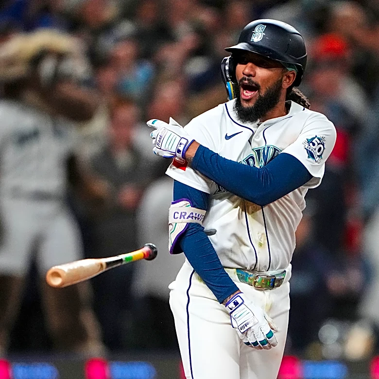 Crawford caps Mariners rally with RBI single in 9th to beat reeling Astros 8-7