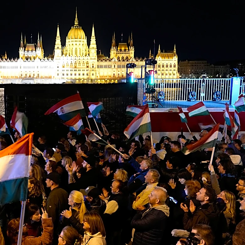 Hungarian Prime Minister Orbán is ejected after 16 years in a European electoral earthquake