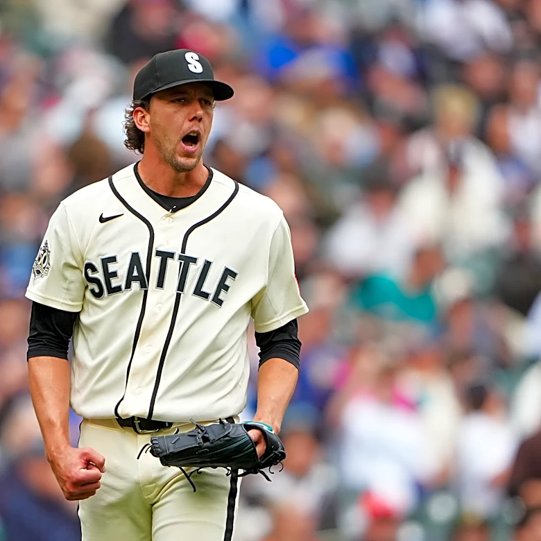 Gilbert, Raley lead Mariners to 6-1 win that extends Astros' losing streak to 7