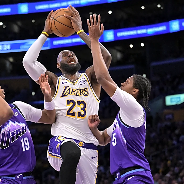 LeBron James scores 18 in 1st half, Lakers tune up for playoffs with 131-107 win over Jazz