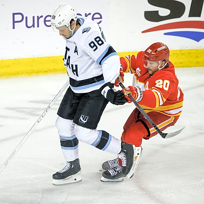 Brayden Pachal has 3 points as the Flames beat the Mammoth 4-1